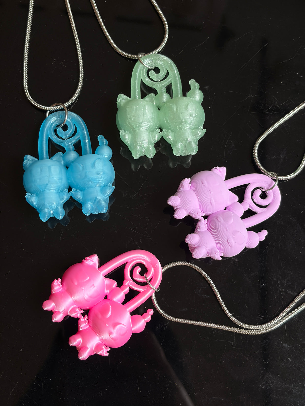 Alien friends necklace
