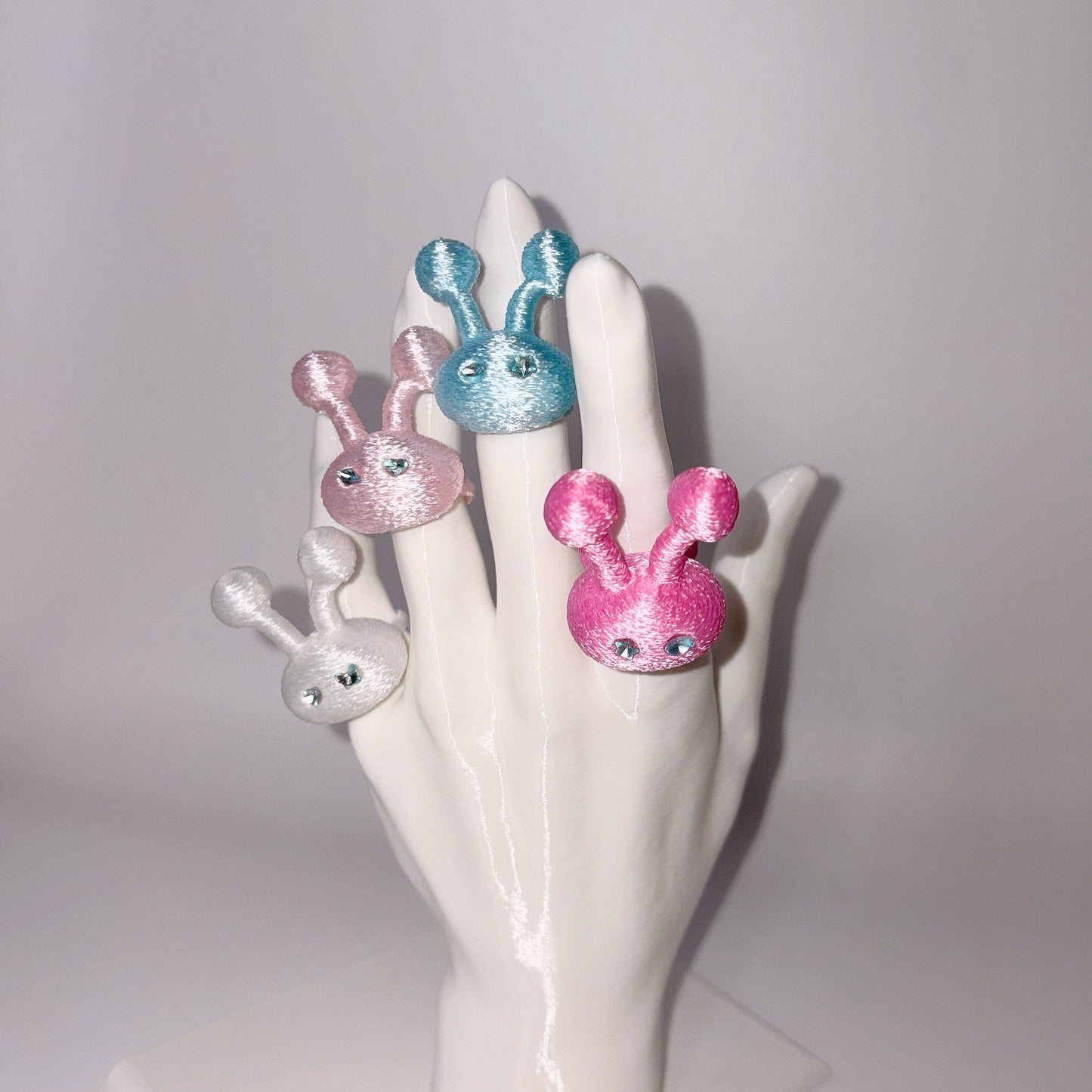 Silly Alien Friends Ring