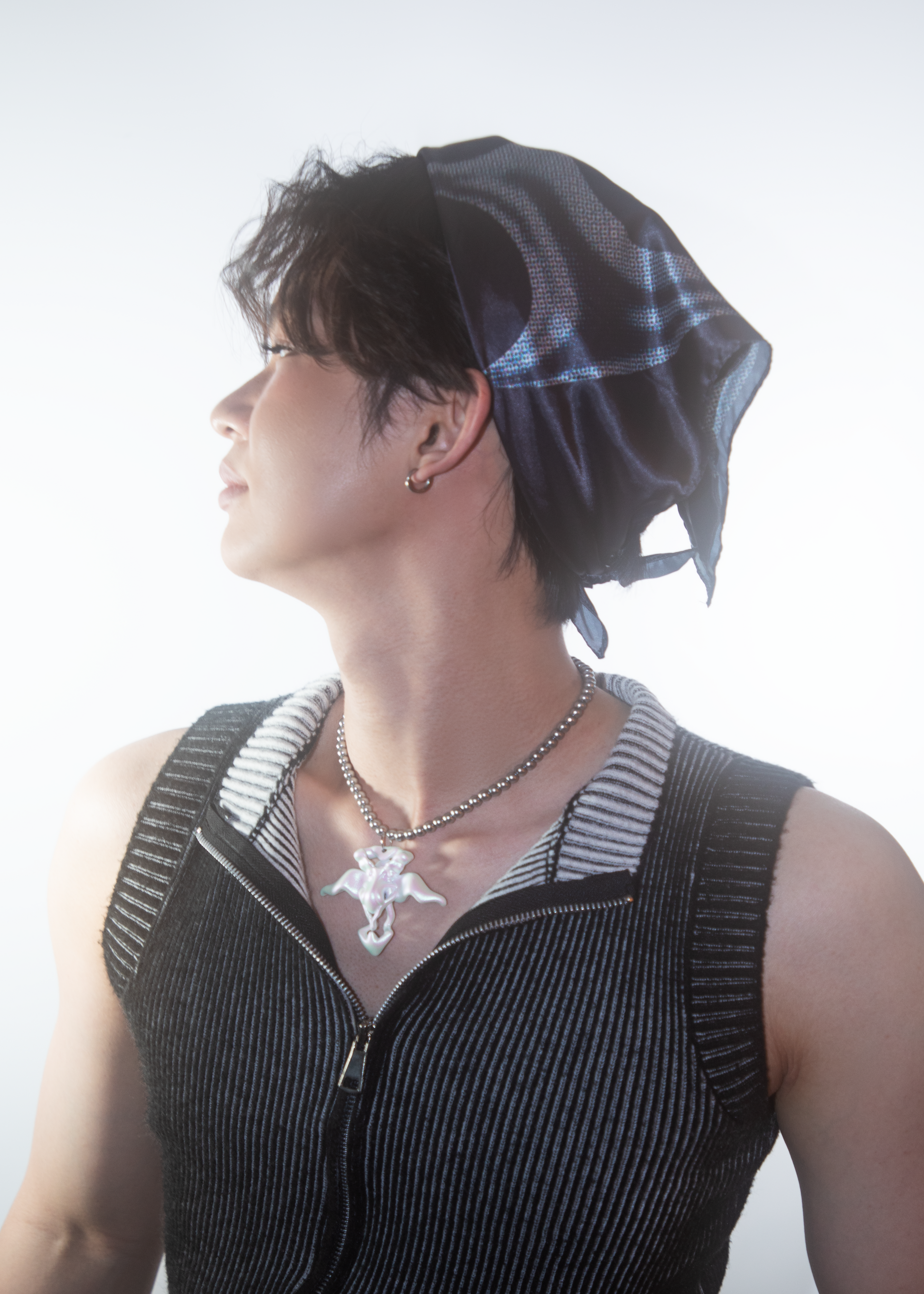 3D printed iridescent resin necklace/jewlery + hiphop streetwear bandana